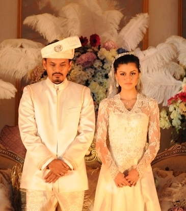 Wedding Lisa Surihani dan Yusri KRU , so sweet~~~  sweatsour